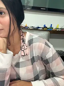 Snapshot of kinky_mila@xh chatting on December 16, 2025, 11:31 pm kinky milaxh online show from December 16, 2025, 11:31 pm