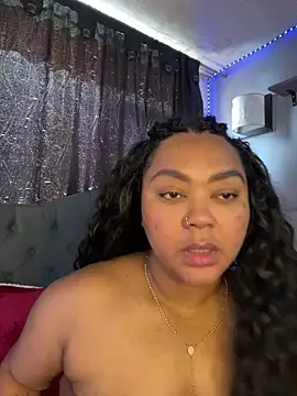 yanza2002 online show from April 12, 2026, 6:11 pm