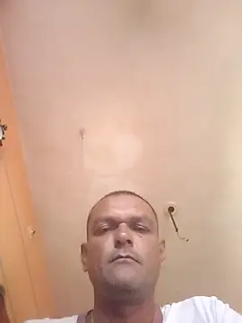 Snapshot of jay2425 chatting on November 16, 2025, 6:29 am jay2425 online show from November 16, 2025, 6:29 am