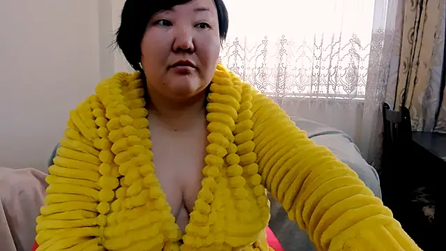 Snapshot of pussygold88 chatting on November 10, 2025, 3:44 am pussygold88 online show from November 10, 2025, 3:44 am