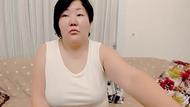 Snapshot of pussygold88 chatting on November 20, 2025, 11:55 am pussygold88 online show from November 20, 2025, 11:55 am