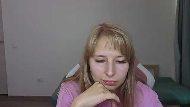 Jessy Ginger online show from October 1, 2025, 12:31 pm