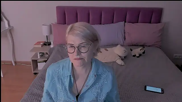 Snapshot of sabrinamacmarren chatting on March 21, 2025, 11:12 pm sabrinamacmarren online show from March 21, 2025, 11:12 pm