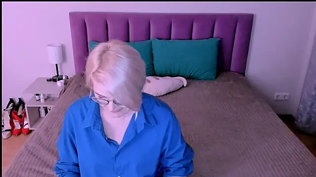 Snapshot of sabrinamacmarren chatting on September 22, 2025, 4:57 pm sabrinamacmarren online show from September 22, 2025, 4:57 pm