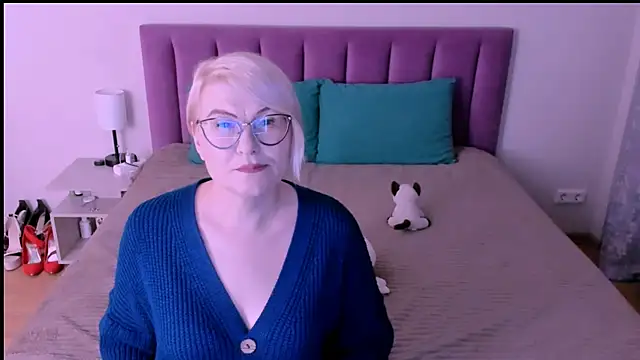 Snapshot of sabrinamacmarren chatting on September 20, 2025, 5:51 pm sabrinamacmarren online show from September 20, 2025, 5:51 pm