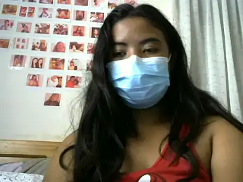 Snapshot of Artinah22 chatting on March 1, 2025, 7:51 am Artinah22 online show from March 1, 2025, 7:51 am