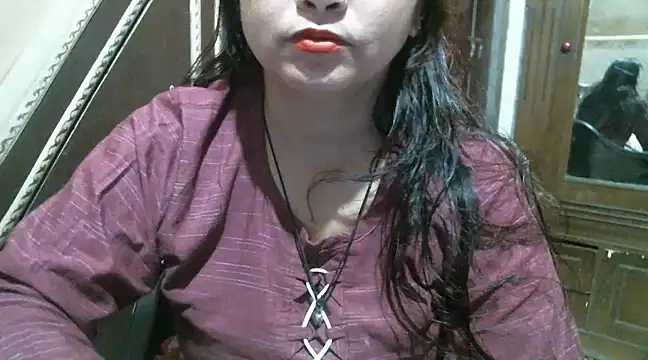 Snapshot of UrsMansi chatting on March 3, 2025, 3:38 am UrsMansi online show from March 3, 2025, 3:38 am
