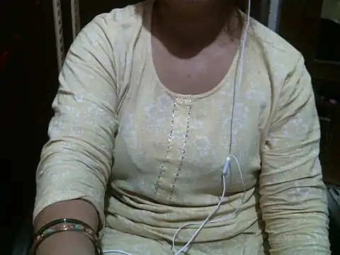 UrsMansi online show from November 7, 2025, 3:44 am