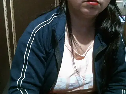 Snapshot of UrsMansi chatting on February 8, 2026, 9:45 pm UrsMansi online show from February 8, 2026, 9:45 pm