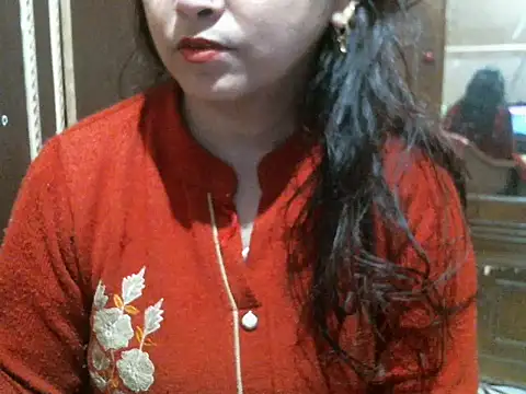 Snapshot of UrsMansi chatting on February 5, 2025, 4:27 am UrsMansi online show from February 5, 2025, 4:27 am