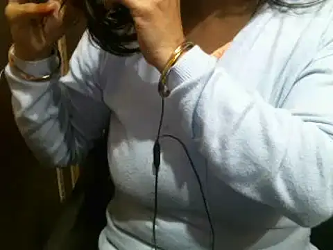 Snapshot of UrsMansi chatting on January 21, 2025, 6:33 am UrsMansi online show from January 21, 2025, 6:33 am