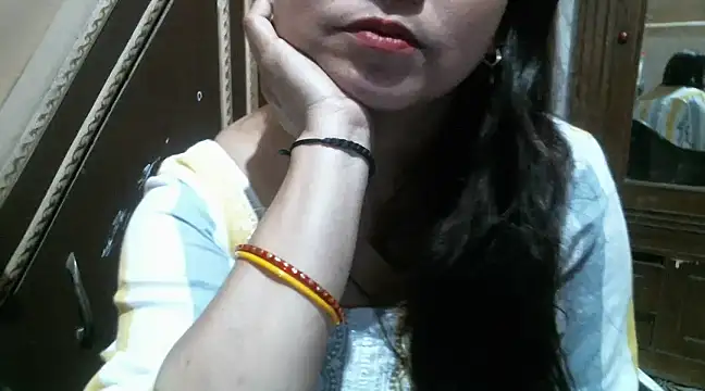 Snapshot of UrsMansi chatting on March 21, 2025, 4:28 am UrsMansi online show from March 21, 2025, 4:28 am