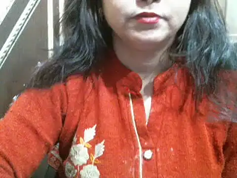 Snapshot of UrsMansi chatting on December 27, 2024, 7:29 am UrsMansi online show from December 27, 2024, 7:29 am
