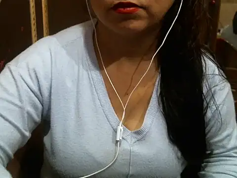 Snapshot of UrsMansi chatting on February 25, 2026, 6:02 am UrsMansi online show from February 25, 2026, 6:02 am