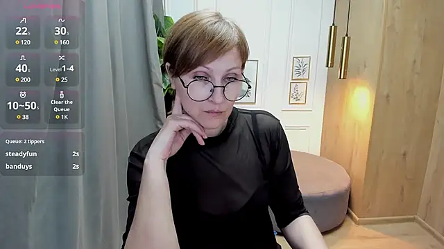 Snapshot of Paris_Cherry chatting on March 12, 2025, 4:35 pm Paris Cherry online show from March 12, 2025, 4:35 pm