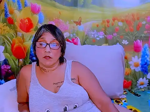 indianroxy online show from October 24, 2025, 7:35 pm