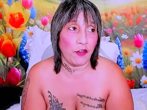 Snapshot of indianroxy chatting on February 4, 2026, 6:36 pm indianroxy online show from February 4, 2026, 6:36 pm