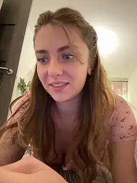 Snapshot of MariiD chatting on January 5, 2025, 4:16 pm MariiD online show from January 5, 2025, 4:16 pm