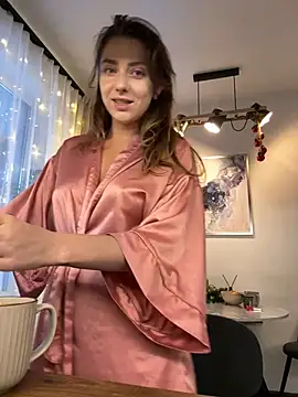 Snapshot of MariiD chatting on December 15, 2024, 11:23 am MariiD online show from December 15, 2024, 11:23 am