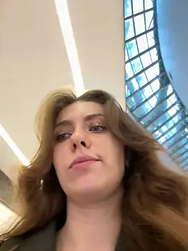 Snapshot of MariiD chatting on January 12, 2025, 12:12 pm MariiD online show from January 12, 2025, 12:12 pm