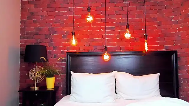 Snapshot of ChristynaRoss chatting on September 28, 2025, 7:32 pm ChristynaRoss online show from September 28, 2025, 7:32 pm