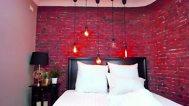 Snapshot of ChristynaRoss chatting on March 20, 2025, 8:19 pm ChristynaRoss online show from March 20, 2025, 8:19 pm