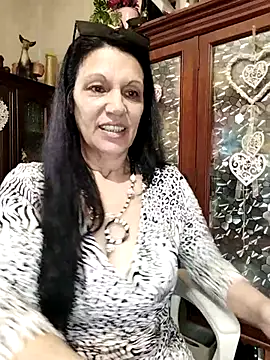 Snapshot of Melmamalhuda@xh chatting on April 27, 2026, 1:31 pm Melmamalhudaxh online show from April 27, 2026, 1:31 pm