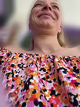 Snapshot of AnastasiaAniess chatting on April 24, 2026, 1:24 pm AnastasiaAniess online show from April 24, 2026, 1:24 pm