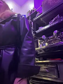 AnastasiaAniess online show from November 15, 2025, 6:06 am