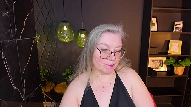 NataliMellow online show from April 11, 2026, 1:15 pm