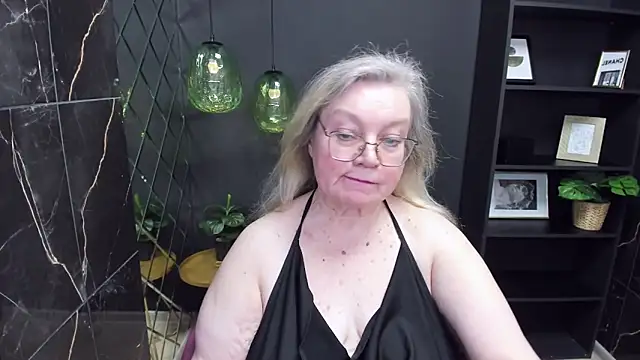 Snapshot of NataliMellow chatting on February 22, 2025, 4:19 pm NataliMellow online show from February 22, 2025, 4:19 pm