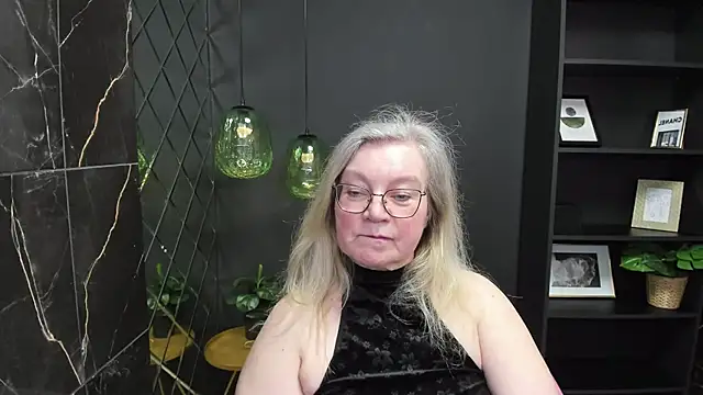 Snapshot of NataliMellow chatting on February 26, 2025, 4:38 pm NataliMellow online show from February 26, 2025, 4:38 pm