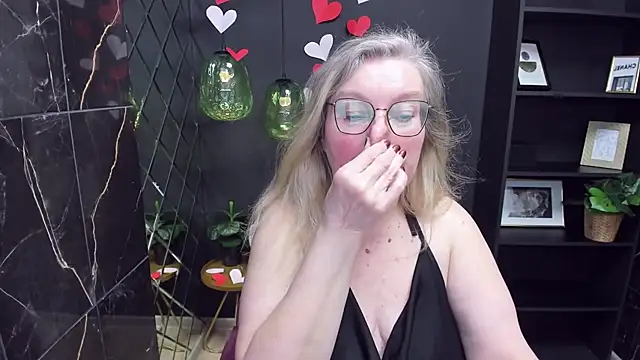 Snapshot of NataliMellow chatting on February 17, 2025, 7:23 pm NataliMellow online show from February 17, 2025, 7:23 pm