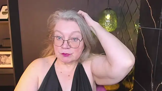 NataliMellow online show from March 28, 2026, 1:23 pm