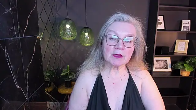 NataliMellow online show from April 20, 2026, 1:13 pm