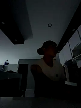 Snapshot of anonymo8976 chatting on October 8, 2025, 4:14 am anonymo8976 online show from October 8, 2025, 4:14 am