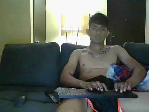 Snapshot of anonymo8976 chatting on March 2, 2026, 10:44 am anonymo8976 online show from March 2, 2026, 10:44 am