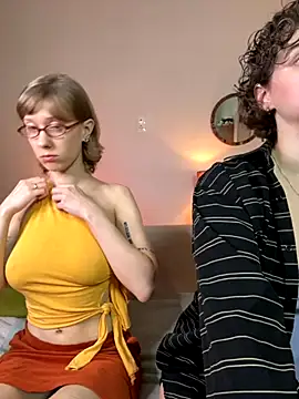 Jitoon Exe online show from September 26, 2025, 6:26 pm