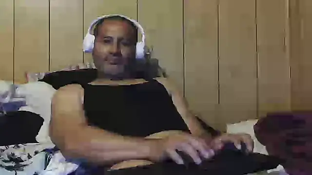 Snapshot of dantehot2020 chatting on October 16, 2025, 11:46 pm dantehot2020 online show from October 16, 2025, 11:46 pm