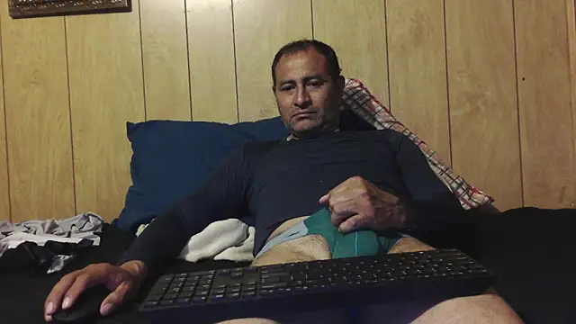 Snapshot of dantehot2020 chatting on November 21, 2025, 11:48 pm dantehot2020 online show from November 21, 2025, 11:48 pm