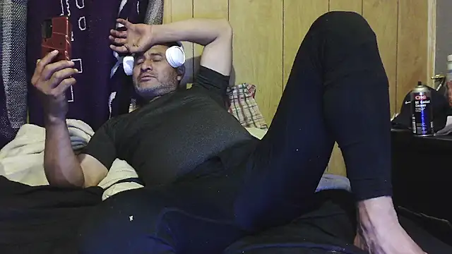 dantehot2020 online show from February 18, 2026, 11:45 pm