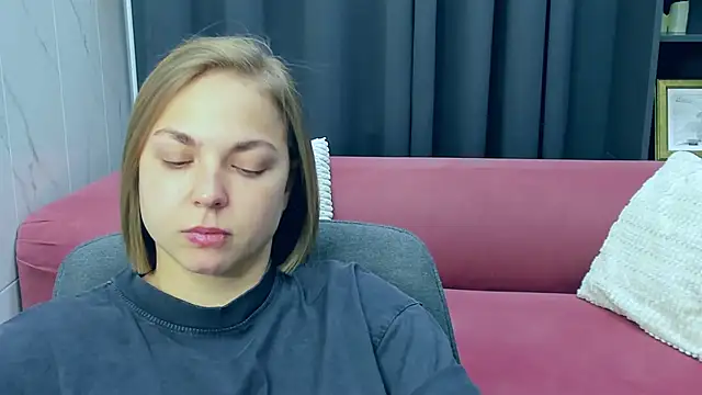 Snapshot of TataArdent chatting on February 17, 2026, 8:17 pm TataArdent online show from February 17, 2026, 8:17 pm