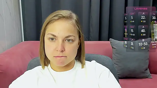 Snapshot of TataArdent chatting on January 12, 2026, 8:15 pm TataArdent online show from January 12, 2026, 8:15 pm