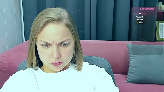 Snapshot of TataArdent chatting on February 2, 2026, 8:19 pm TataArdent online show from February 2, 2026, 8:19 pm