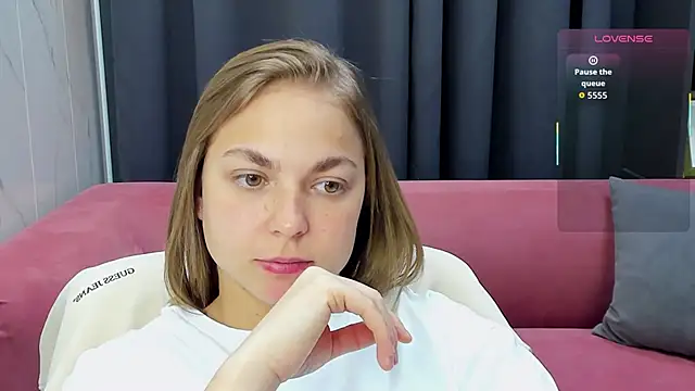 Snapshot of TataArdent chatting on December 19, 2025, 8:11 pm TataArdent online show from December 19, 2025, 8:11 pm