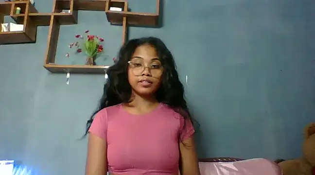 Snapshot of naya86 chatting on February 20, 2025, 6:28 am naya86 online show from February 20, 2025, 6:28 am
