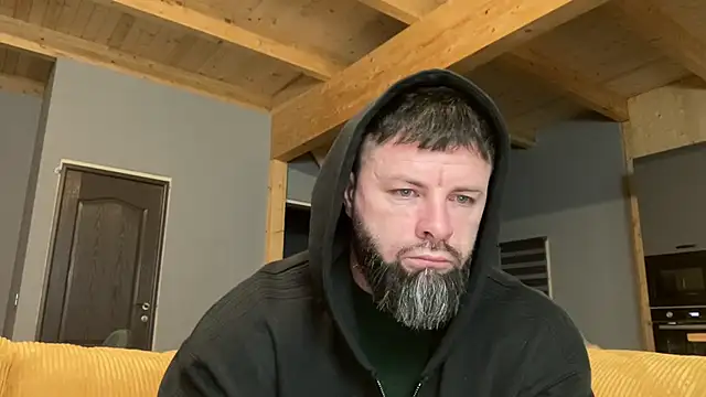 Snapshot of AlphaSparks chatting on December 16, 2025, 3:44 am AlphaSparks online show from December 16, 2025, 3:44 am