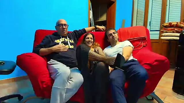 Lucy and Marco online show from November 3, 2025, 8:23 pm