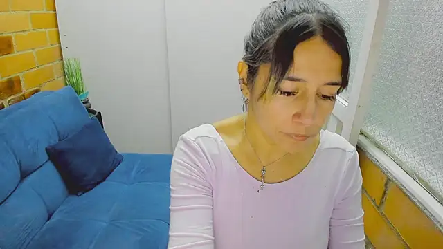 Snapshot of Penelope47 chatting on March 22, 2025, 6:58 pm Penelope47 online show from March 22, 2025, 6:58 pm