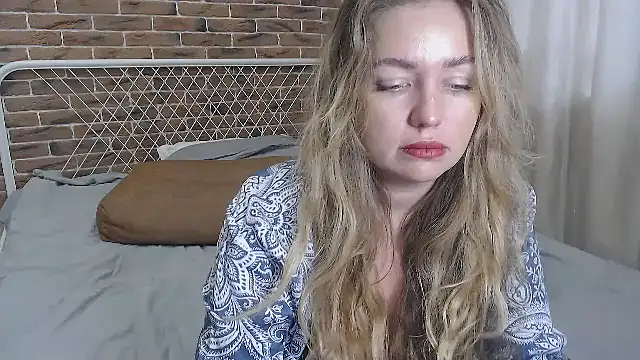 Snapshot of xxkristinaxx chatting on March 13, 2025, 9:10 am xxkristinaxx online show from March 13, 2025, 9:10 am